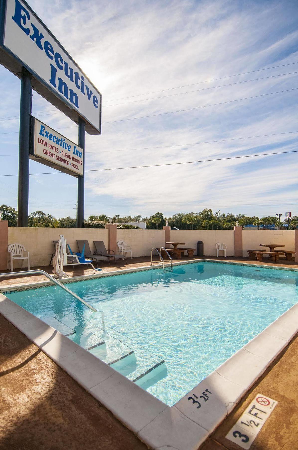 Executive Inn ペンサコーラ エクステリア 写真